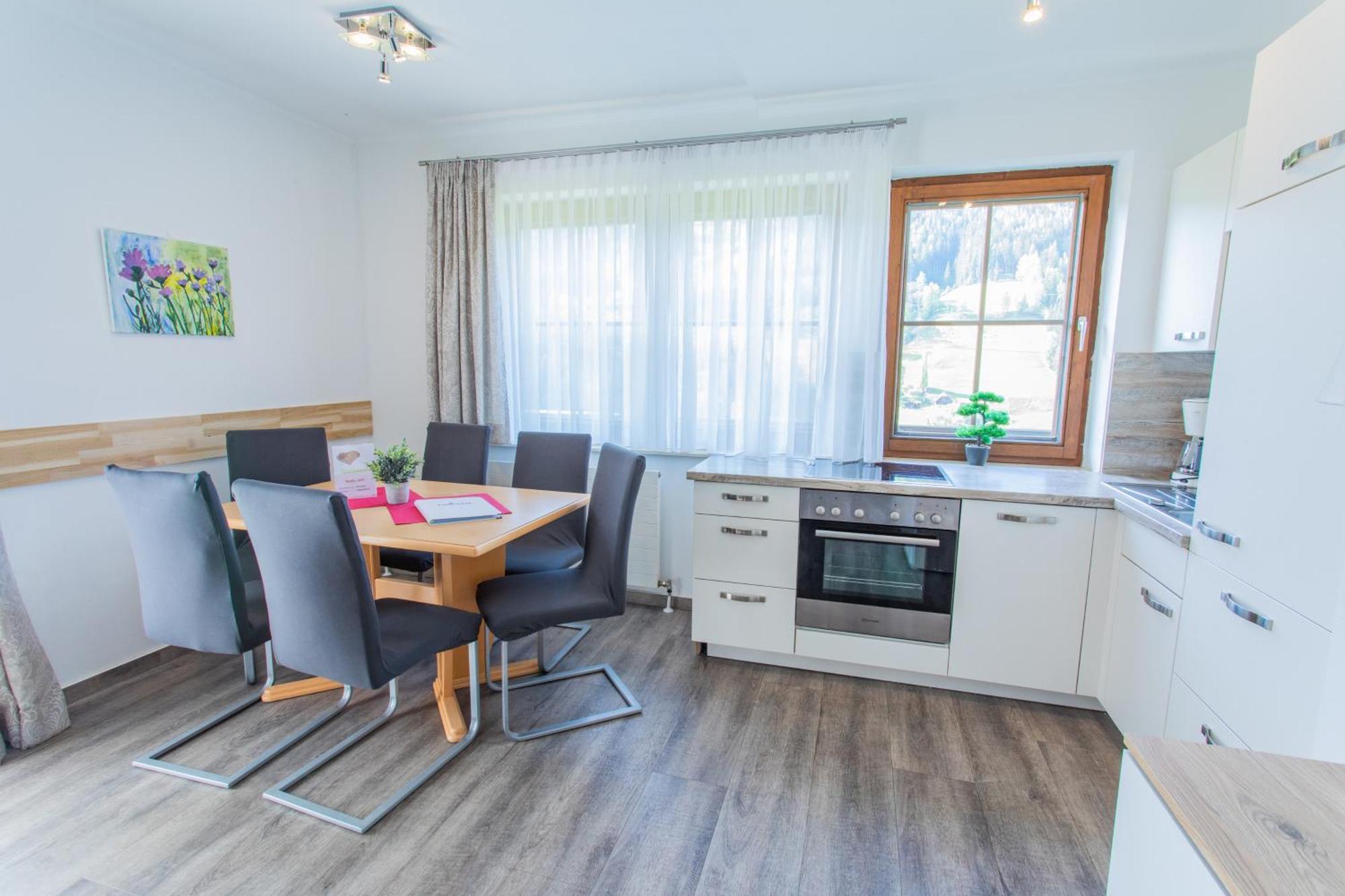 Huberhof 5 By Alpenidyll * Schladming